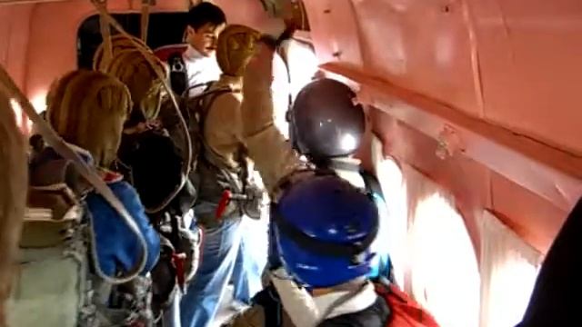 Земля, Небо и красный Ан-2.. / Red AN-2. Live from the Flight Deck.. смотреть онлайн