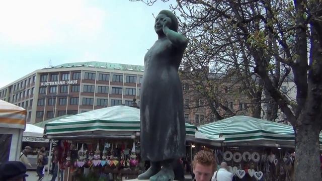 München Innenstadt Und Viktualienmarkt 2012.MPG