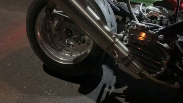 Honda Zoomer 4k смотреть онлайн
