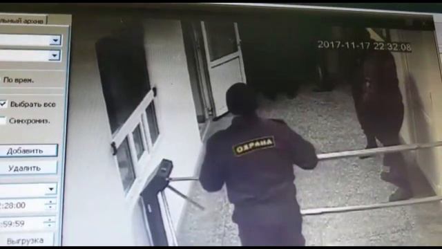 Нападавшие на «ЮгРосПродукт» сбежали после вызова полиции смотреть онлайн