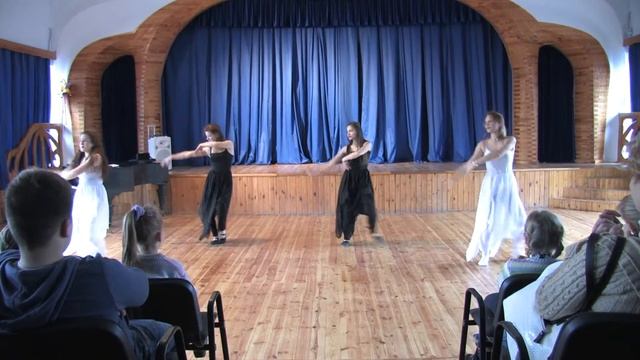 Аве Мария. Танец 11 класс. смотреть онлайн