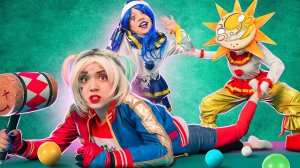 САНДРОП и МУНДРОП ФАНАТЫ ХАРЛИ КВИНН! КСЮША стала Луной ФНАФ!