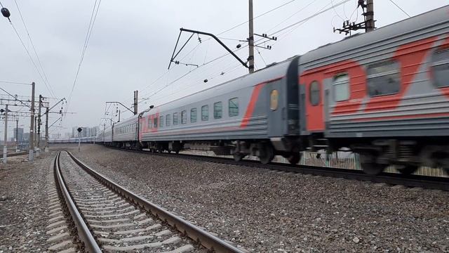 Разноцветный Тихий Дон, ЭП20-043 с поездом №20/928 Москва-Ростов/Элиста смотреть онлайн
