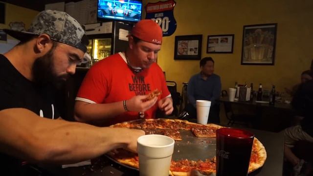 MAN VS FOOD | 30" BIG PIE IN THE SKY PIZZA CHALLENGE | WITH RANDY SANTEL смотреть онлайн