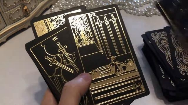 ОБЗОР. ЧЕРНОЕ ТАРО РАЙДЕР УЭЙТ КЛАССИКА + СОВЕТ ОТ КАРТ. НОВИНКА. TarotEmbroideryMagic смотреть онлайн