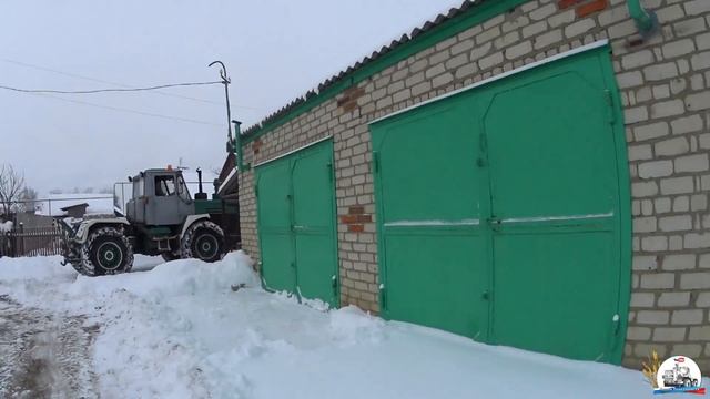 "Из жизни коммунала". Чистка снега на Т-150К, МТЗ-82 и ЛТЗ-60, улиц посёлка. смотреть онлайн