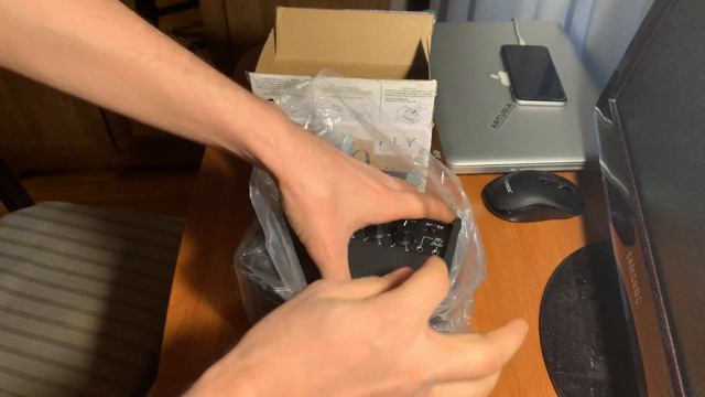 BLACKSTAR FLY 3 Bluetooth - Guitar amplifier UNBOXING (Home practice amp with bluetooth connection) смотреть онлайн