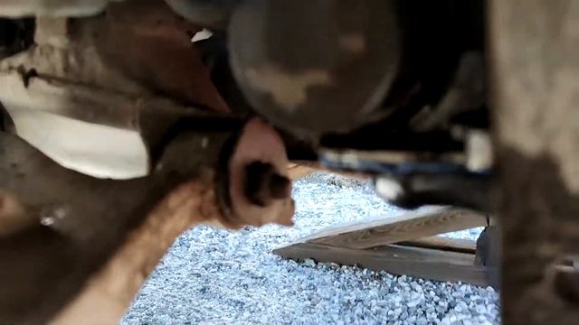 Oil Change - Nissan X-Trail T30 2.5L (QR25DE)