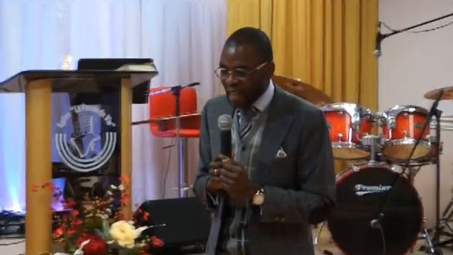 14.02.2016 - Сбежавший раб (Посвящение Богу) - Пастор Приск Лалиссини (Pasteur Prisque Lalissini) смотреть онлайн