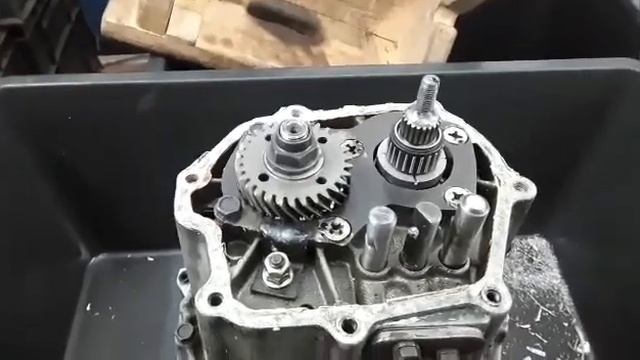 закончил сборку кпп м-2141 для ребят на синем святогоре . смотреть онлайн