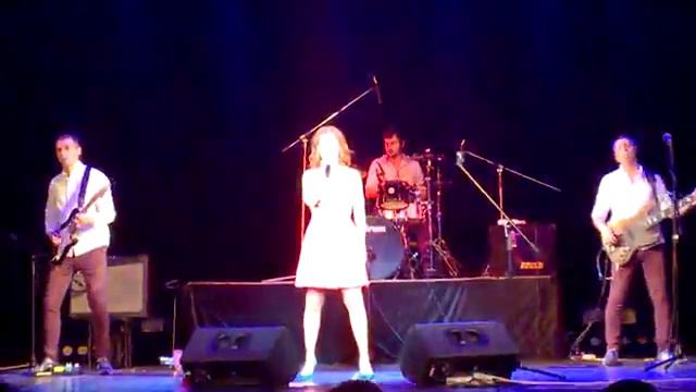 Юлия Савичева - Любить больше нечем (г. Лесной, 17.03.2015 г)