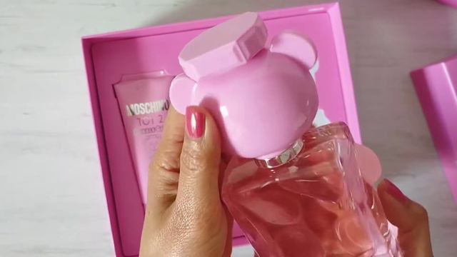 Moschino Toy 2 Bubble Gum gift set - Unboxing | DhiniVlog смотреть онлайн