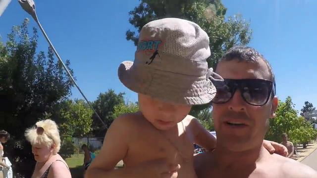 Кирюша в ГЕЛЕНДЖИКЕ Отдыхаем в Бассейне и на Море смотреть онлайн