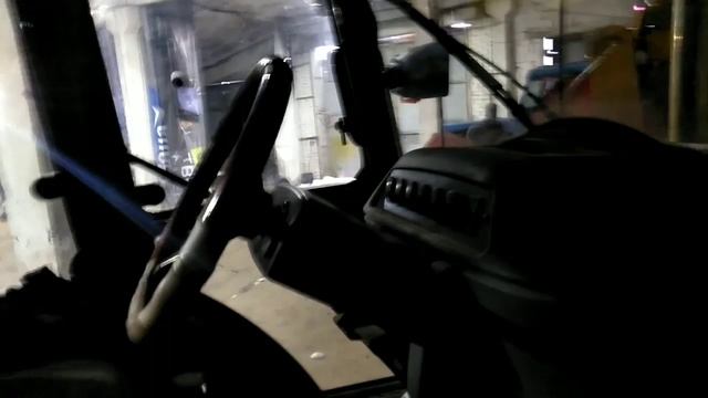 Экскаватор-погрузчик John Deere 325J экспресс-обзор от Владислава Перегудова смотреть онлайн