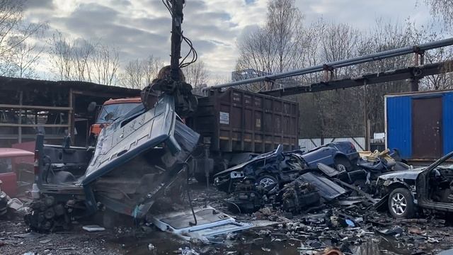 Утилизация брошенных автомобилей / Брошенные машины в России / Abandoned cars смотреть онлайн