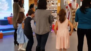 НОВОГОДНИЙ ПАРОВОЗ С ДЕДОМ МОРОЗОМ