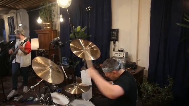 Martin Miller - Rebel Yell (Billy Idol Cover) смотреть онлайн