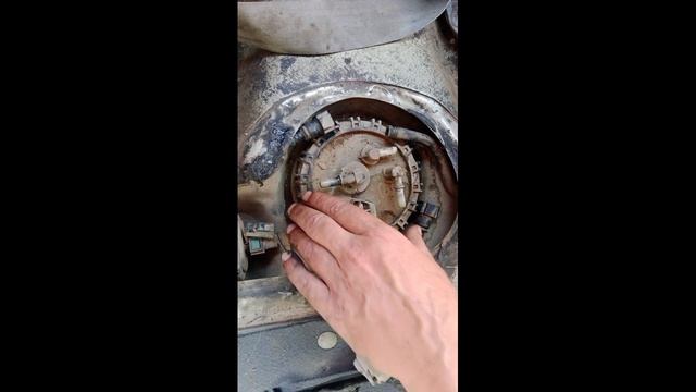 как снять бензонасос Hyundai accent смотреть онлайн