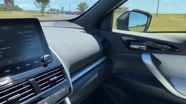 First Look! 2022 Mitsubishi Eclipse Cross is Much Better смотреть онлайн