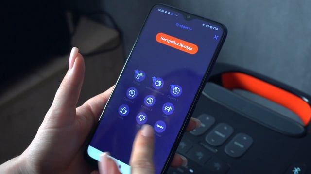 И это портативная колонка? Обзор на JBL Partybox 310 смотреть онлайн