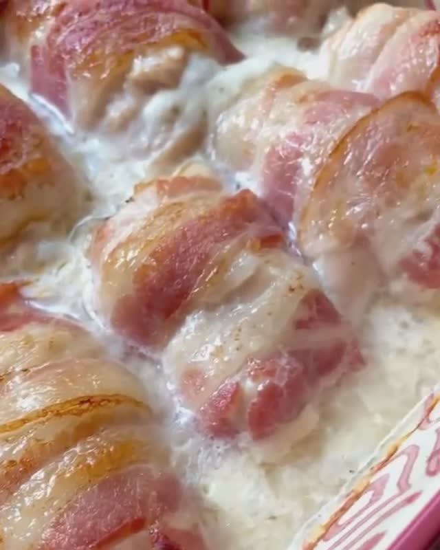 НУ ОЧЕНЬ ВКУСНО И ЛЕГКО! Рулетики из индейки с творожным сыром и беконом? смотреть онлайн