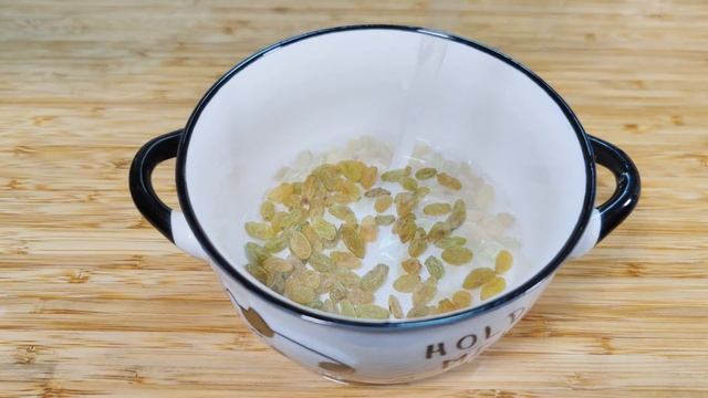 把大米倒进破壁机里面，能变成一道传统美食，出锅之后非常的蓬松软绵，比蛋糕还要香甜好吃。大米发糕的详细做法。大米要浸泡多久？加不加酵母？加不加白糖？加不加面粉呢？米糕是开水蒸下锅，还是冷水下锅蒸呢？ смотреть онлайн