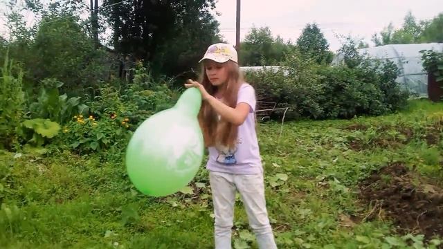 Лопаю шарик на день рождение у Лизы смотреть онлайн