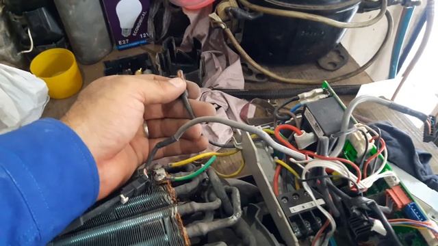 Electrolux inverter ac error code E5|| How to fix error E5 смотреть онлайн