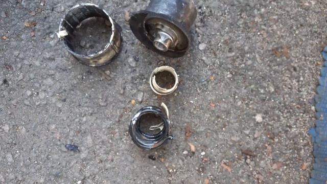 Troca do tensionador da correia de acessórios Focus Focus Zetec Rocam até 2007. [PARTE 1] смотреть онлайн