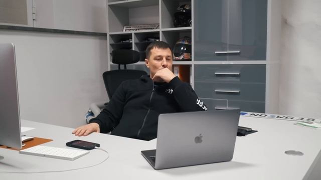 Большой обзор BMW I7 Xdrive 60 смотреть онлайн