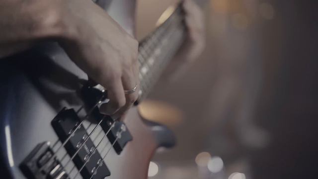 Костя Битеев - Танцор (live 2019) смотреть онлайн