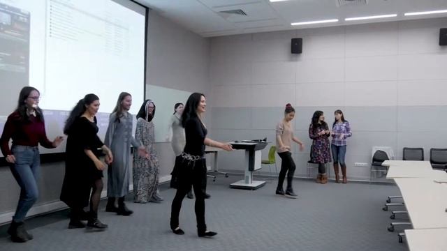 «Школа арабистики»: от истории до танцев смотреть онлайн