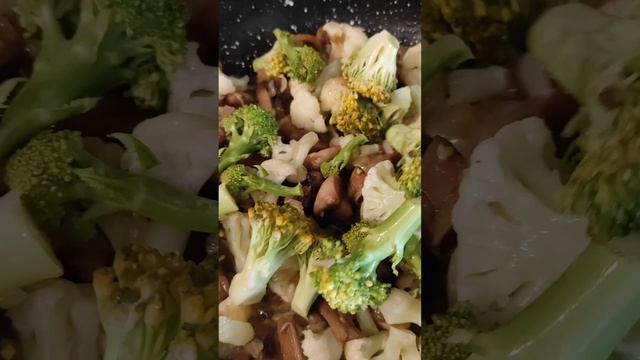 Брокколи с грибами.#брокколи #грибы #цветнаякапуста смотреть онлайн