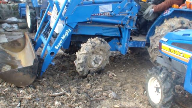 MITSUBISHI MT 2201D (HDV 0501)
