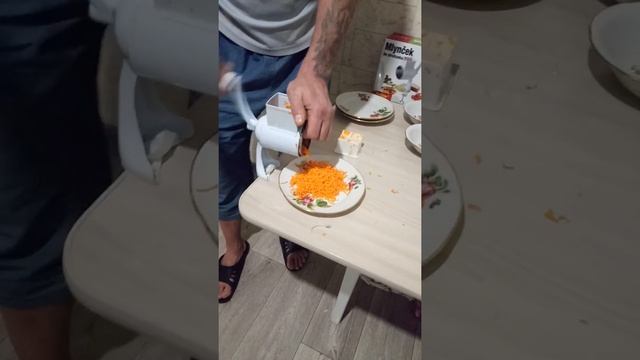 Овощерезка 5 в 1.МЕТАЛЛИЧЕСКАЯ смотреть онлайн