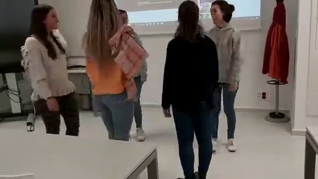 Piratas del Caribe (Coreografía para niños de 4 años) смотреть онлайн