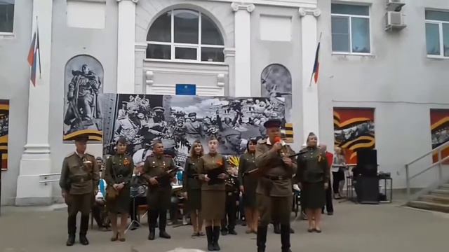 Духовой оркестр к 73-х летию победы Таганрог часть первая. смотреть онлайн