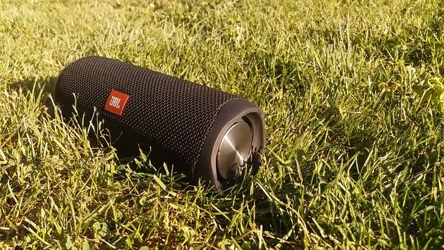 JBL FLIP 5 ESSENTIAL BASS TEST ? 100% VOL. LOW FREQUENCY MODE смотреть онлайн