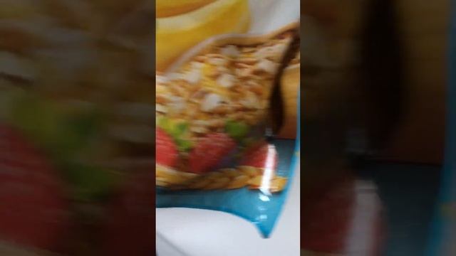 Подарки младшему брату смотреть онлайн