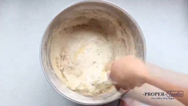 Banana Bread Birthday Cake смотреть онлайн