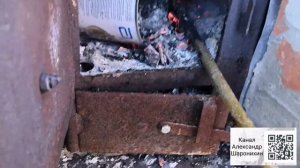 Топим печь золой пропитаной отработкой