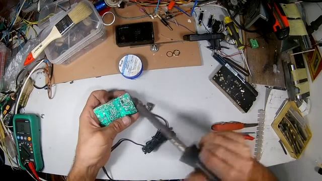 ремонт, зарядное от шуруповерта "Днипро-М" смотреть онлайн