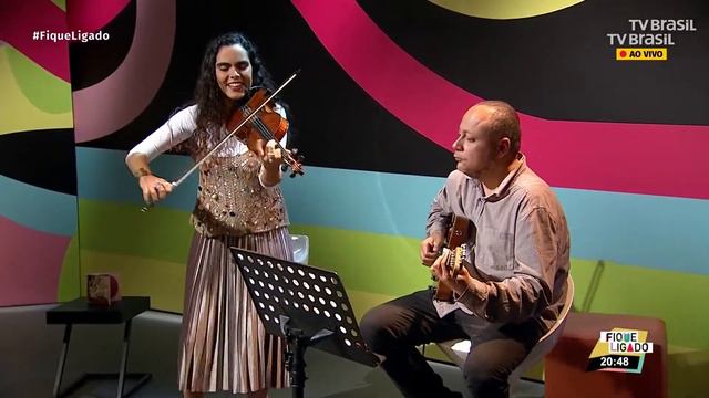 Carol Panesi fala sobre parceria com músico Fábio Leal смотреть онлайн
