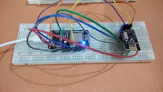Wireless Communication between Arduino and NodeMCU using NRF24L01 Transceiver Module смотреть онлайн