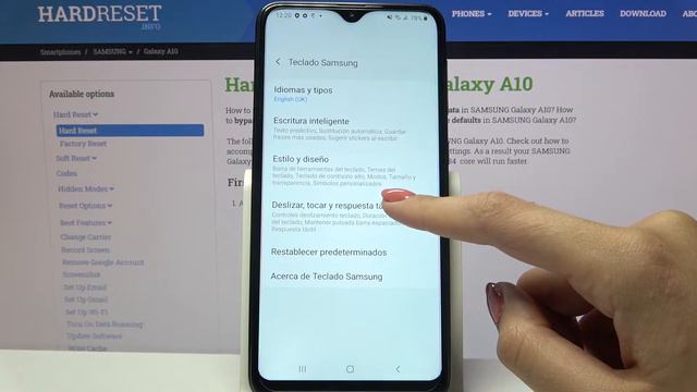 Cómo cambiar el tema de teclado en SAMSUNG Galaxy A10 - poner una foto como tema смотреть онлайн