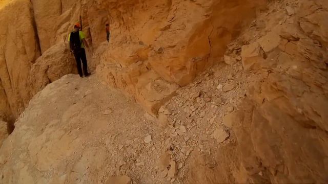 Senmuth • Не самый простой путь к храму царицы Хатшепсут смотреть онлайн