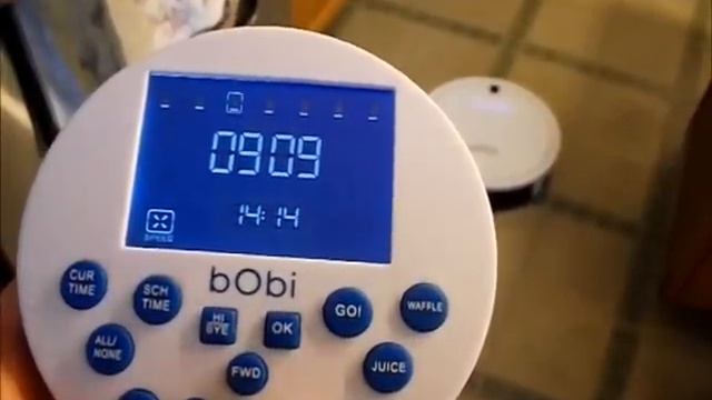 bObi Our Intelligent Robot Vacuum Floor Cleaner смотреть онлайн