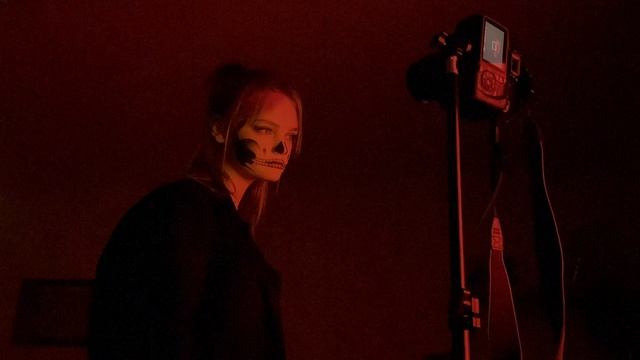 ОБРАЗЫ НА HALLOWEEN / Идеи для фото / Образы из подручных средств смотреть онлайн