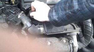 Дым из маслозаливной горловины