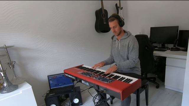 Bring Me The Horizon BMTH - Strangers (Piano Keyboard Cover) смотреть онлайн